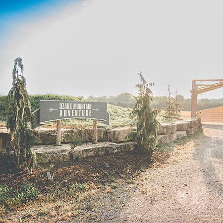 Treehouse Cozy Glamping Site Hotel Branson Exterior photo
