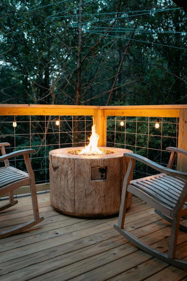 Treehouse Cozy Glamping Site Hotel Branson Exterior photo